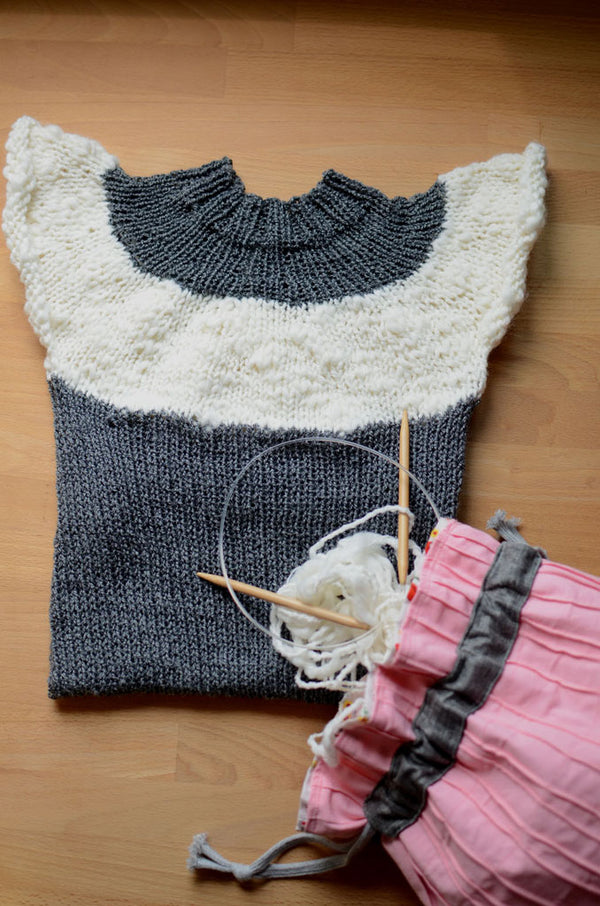 Make over a simple easy knit pullover with fun textures - Atelier de Soyun