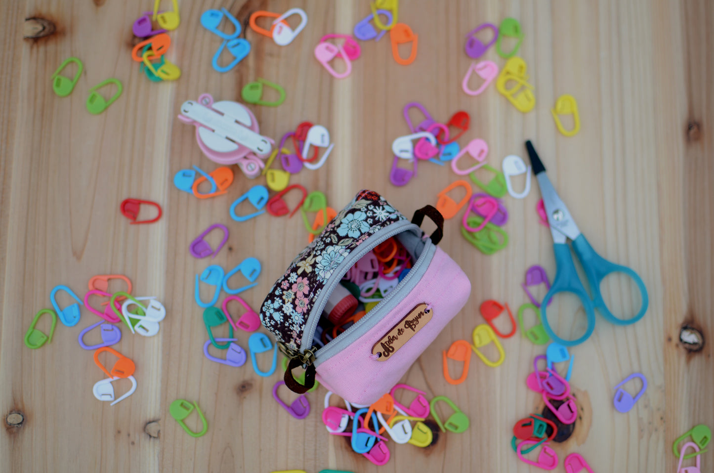 Coin purse/ mini box storage for your knit essentials/ Pink with extra cozy brown floral