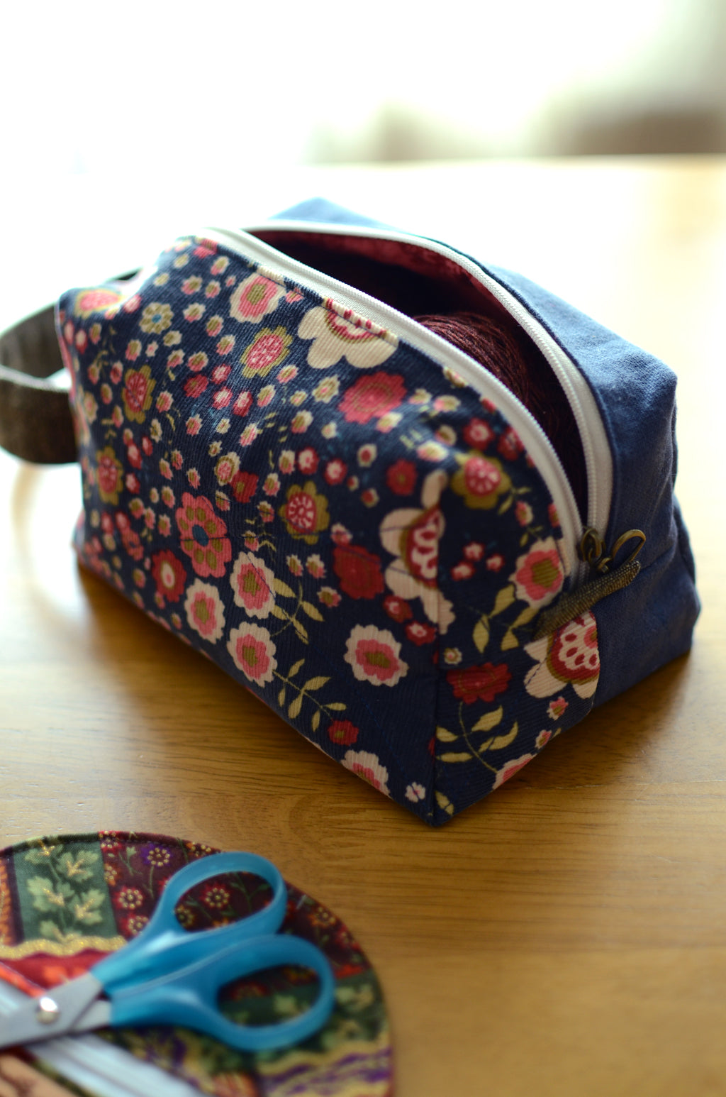 Knitting Project Bag with handle