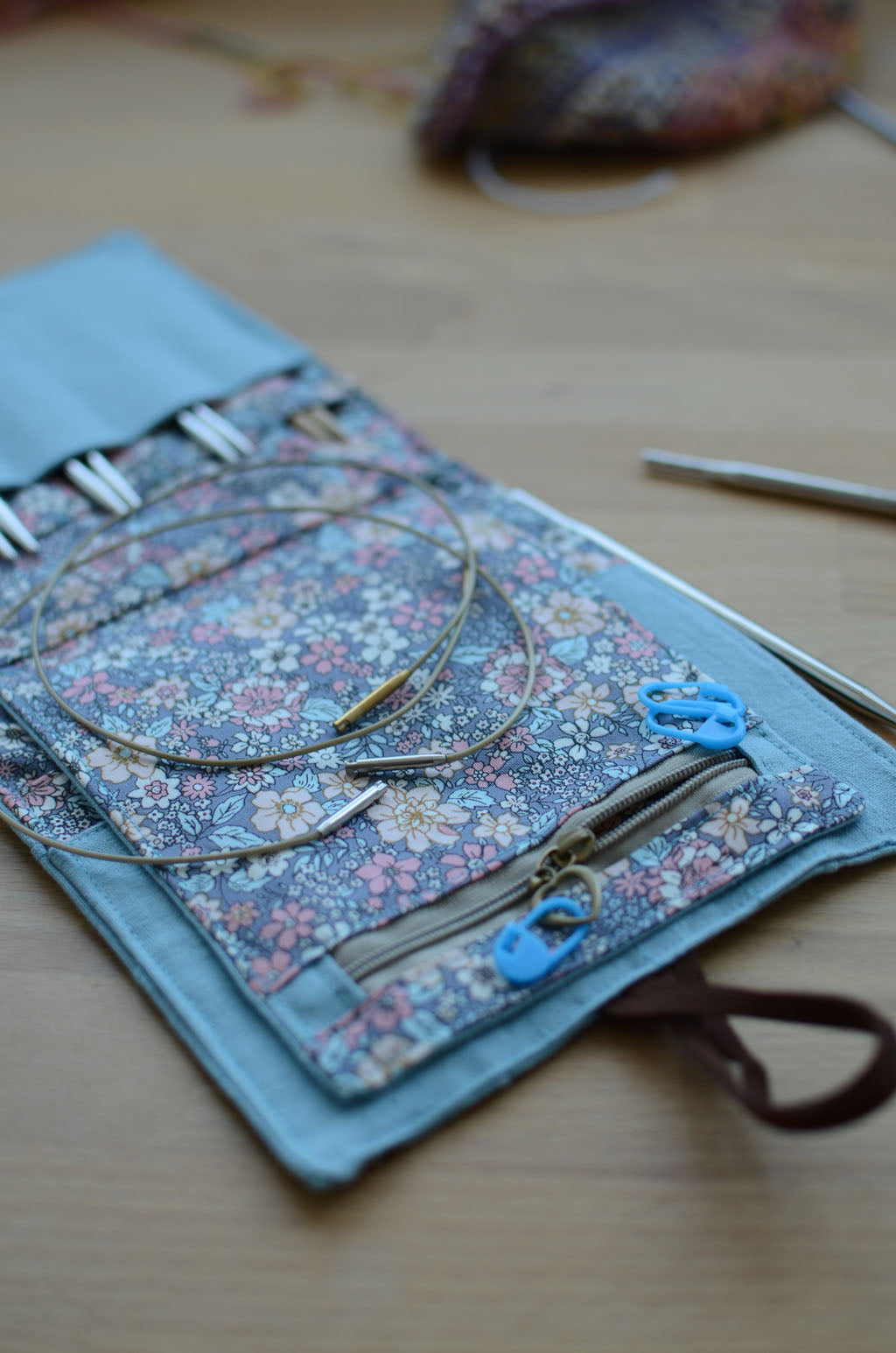 Perfect summer vaction knitting needle case with style: great for full set of interchangeable needles