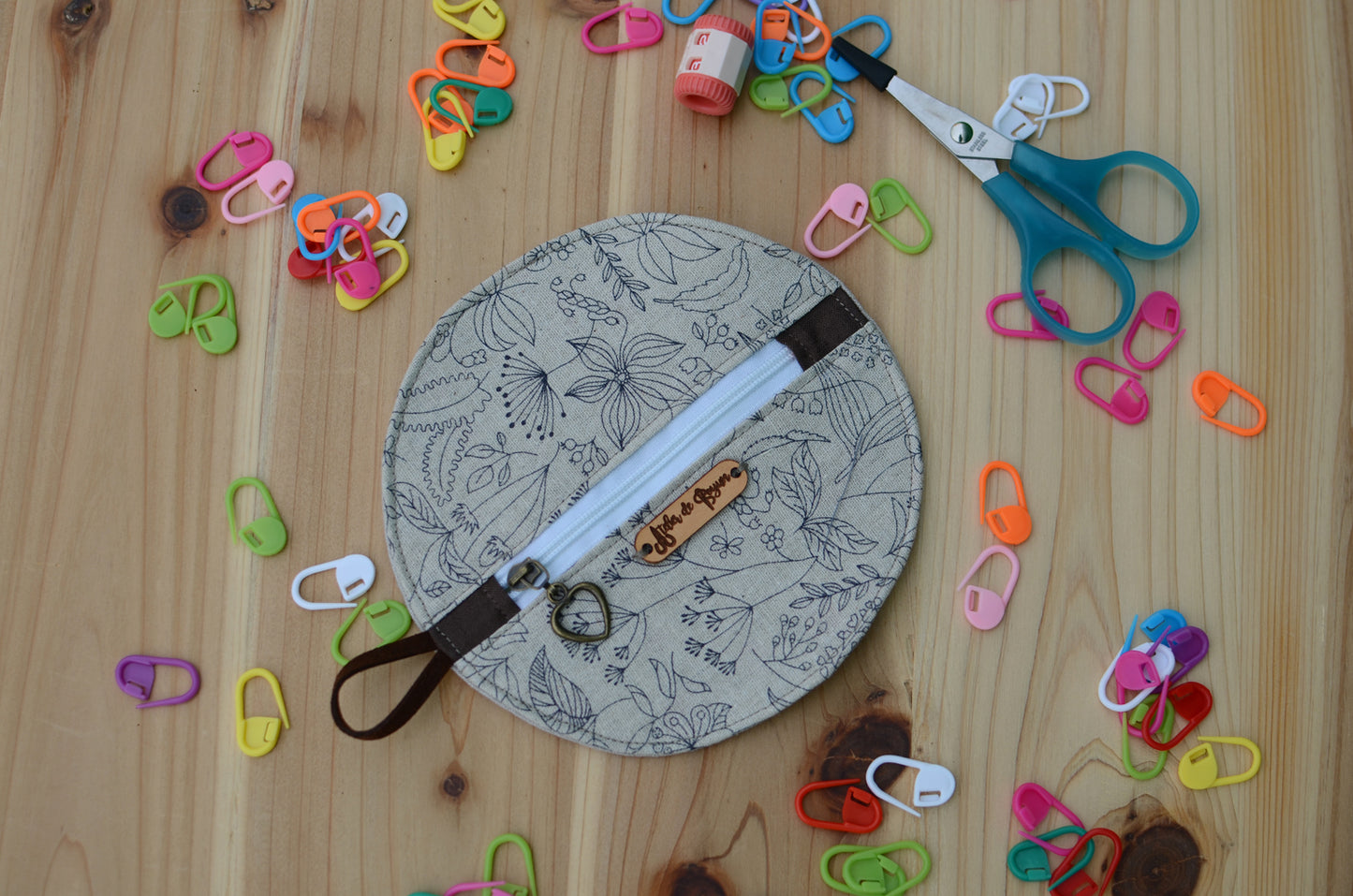 Print on Linen series/ perfect for gift exchange, stocking stuffer, and self-gifting / Mini zipper case