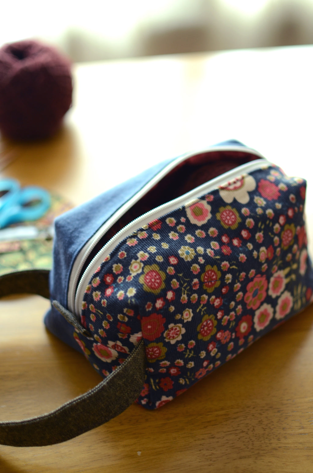Knitting Project Bag with handle