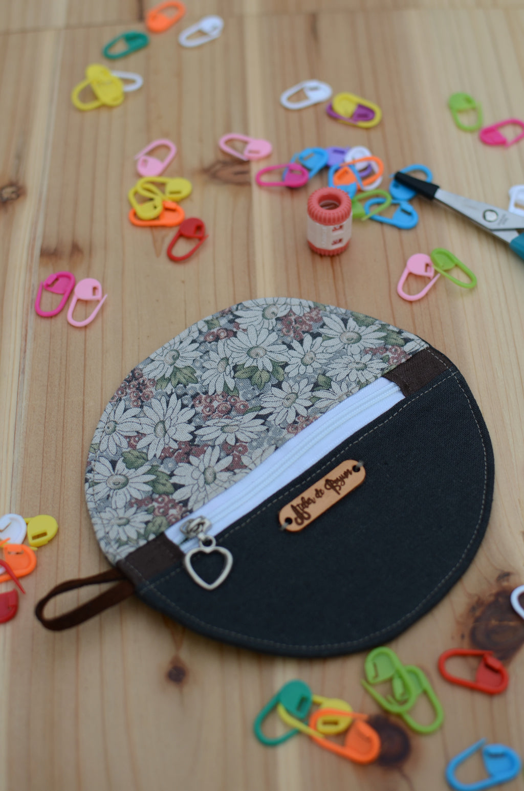 Print on Linen series/ perfect for gift exchange, stocking stuffer, and self-gifting / Mini zipper case