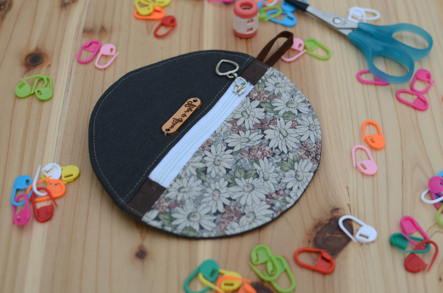 Print on Linen series/ perfect for gift exchange, stocking stuffer, and self-gifting / Mini zipper case