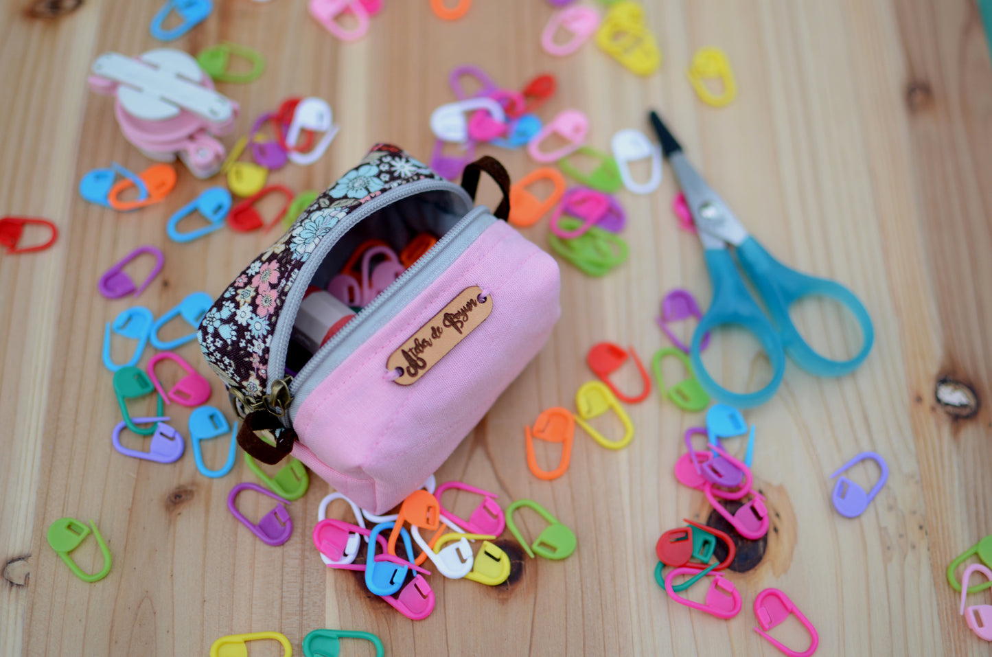 Coin purse/ mini box storage for your knit essentials/ Pink with extra cozy brown floral