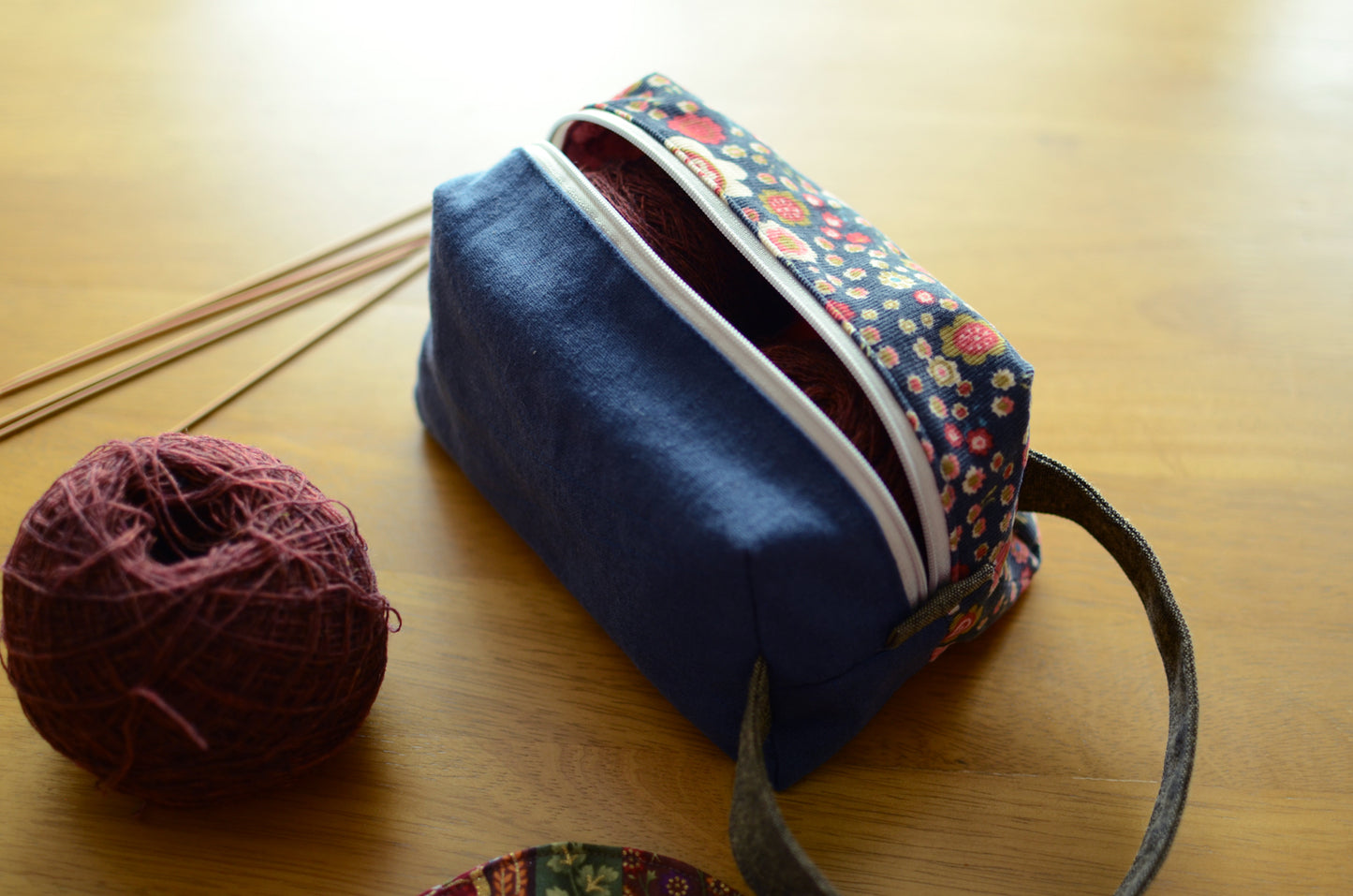 Knitting Project Bag with handle