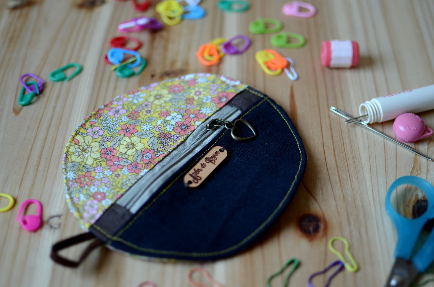 Mini zipper case/ Perfect for gift exchange, stocking stuffer, and self-gifting/ Festive Holiday