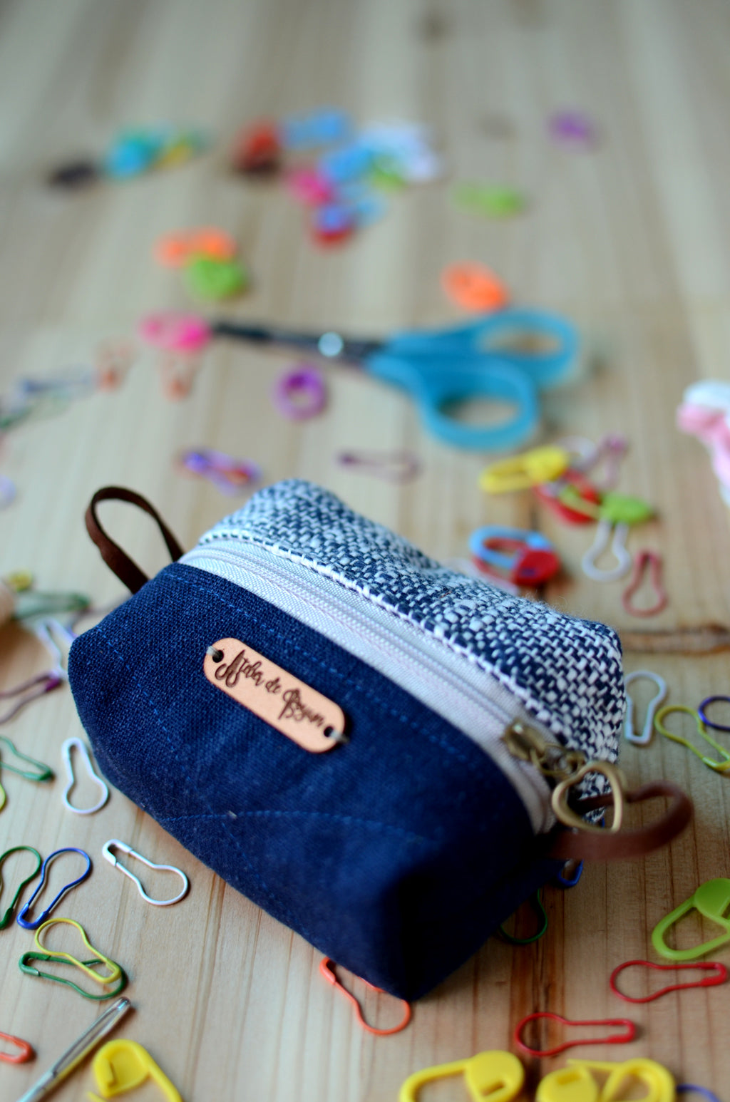 Stitch marker case/ gift idea for knitters and crochet lovers/ midnight blue