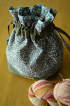 Project bag/ print on natural linen/ zipper pocket for accessories/ Grey leaves