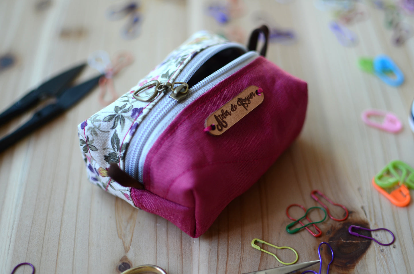 Mini Notion Box for all your knitty essentials/ Festive Burgundy