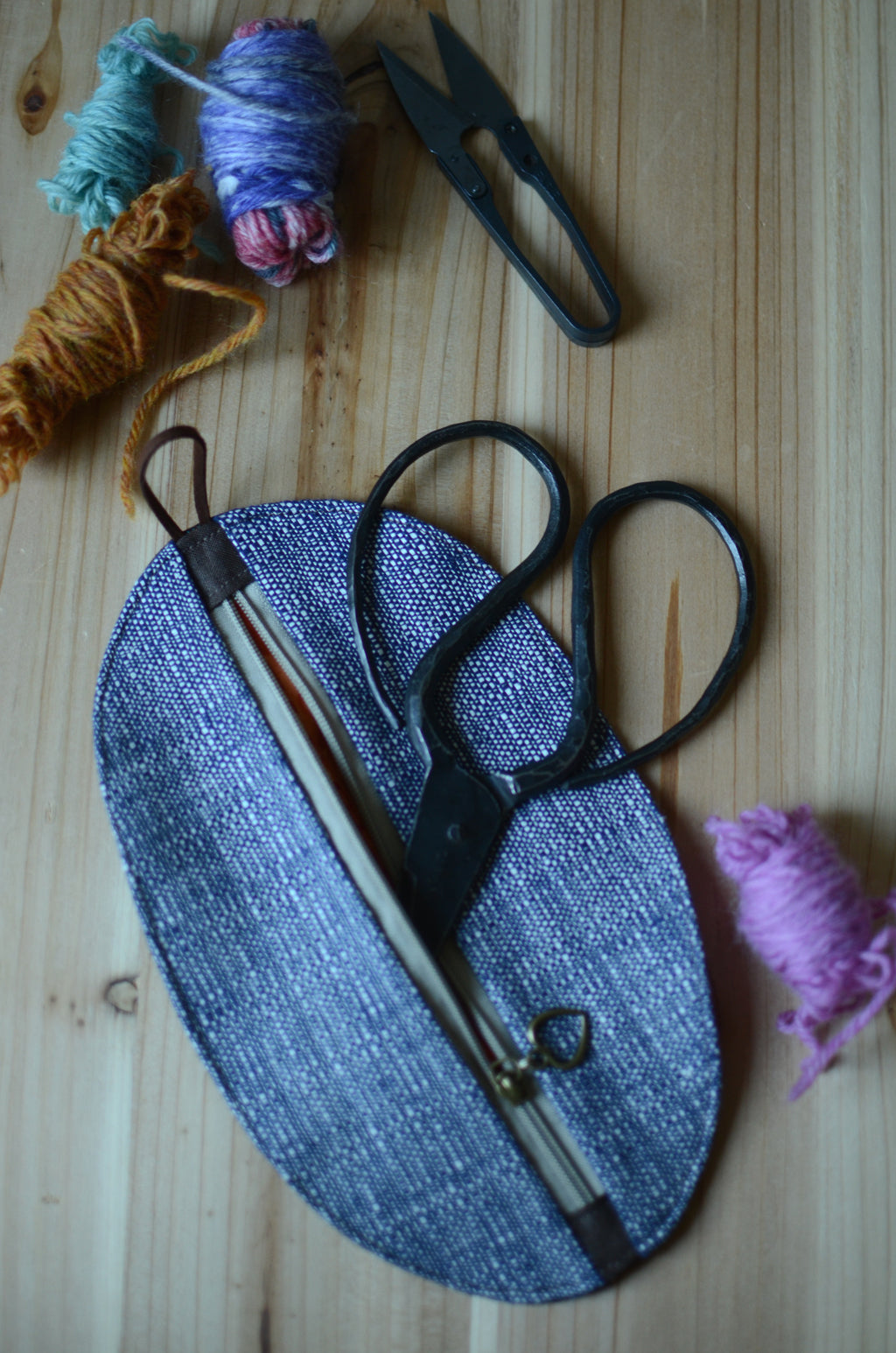 Notion pouch for crochet accessories