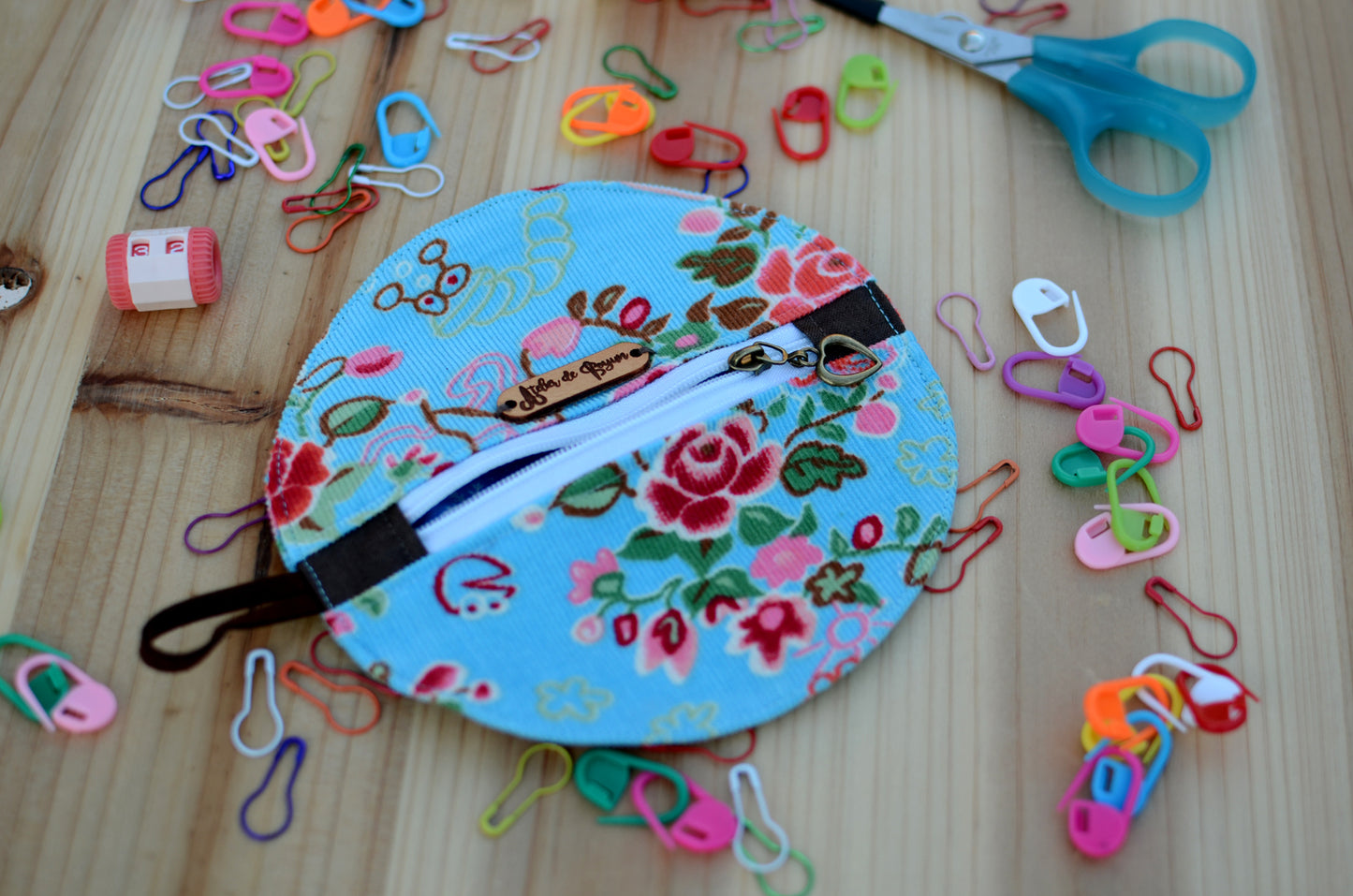 Perfect for gift exchange, stocking stuffer, and self-gifting / Mini zipper case