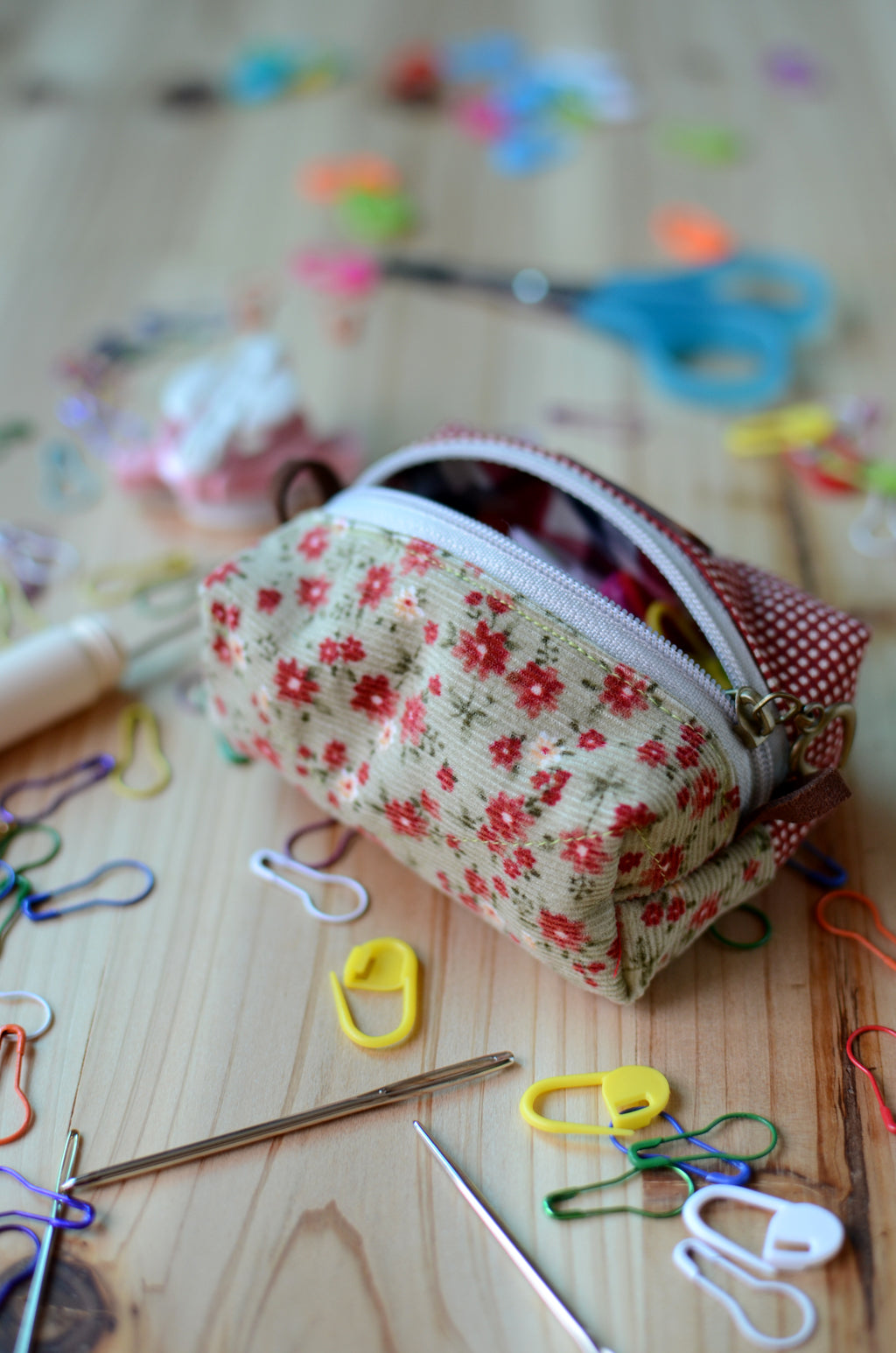 sweet mini box storage for your crochet essentials/ holiday flowers