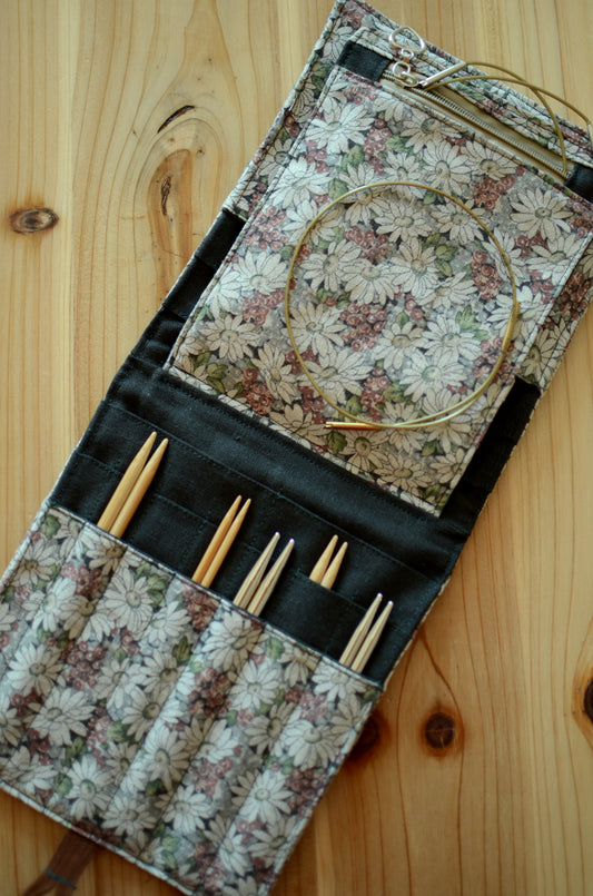 Interchangeable knitting needle case for more than a full set/ big knitting needle storage/ print on natrual linen